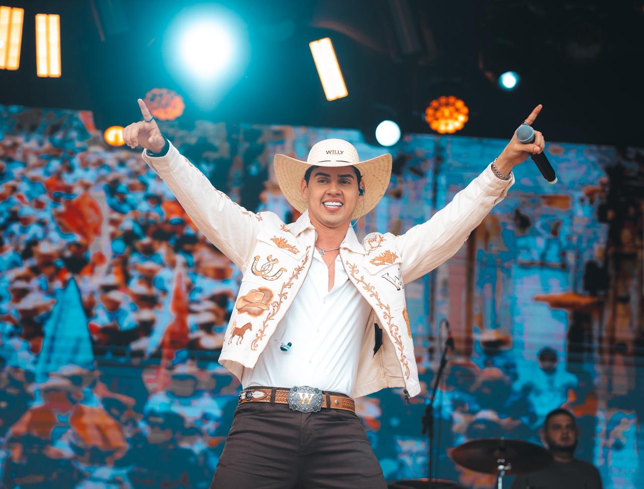 Willy Vaqueiro reúne mais de 7 mil pessoas em gravação do DVD “Príncipe das Cavalgadas” em Agrestina